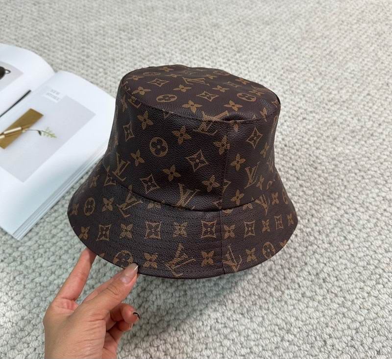 Louis Vuitton -Sombrero Bucket Monogram